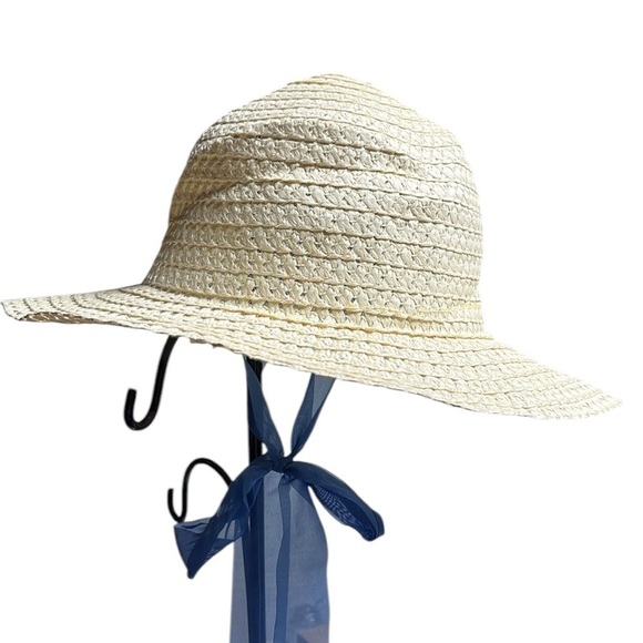 Sunny day Hat - Picture 1 of 9